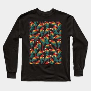 seamless pattern of scarlet macaw birds. Long Sleeve T-Shirt